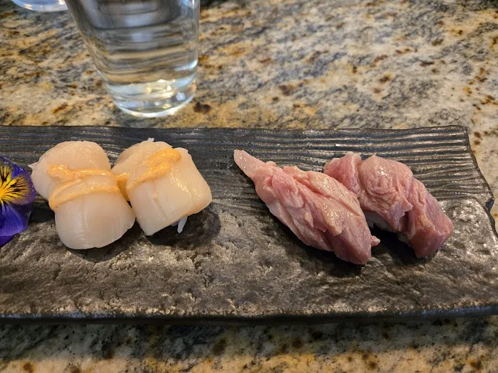 Akiko's Sushi Bar Picture 4