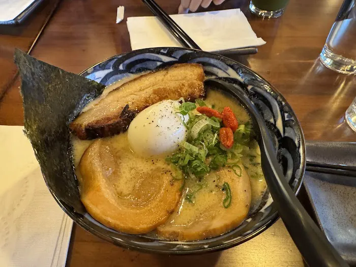NINNIKU RAMEN IZAKAYA Picture 8
