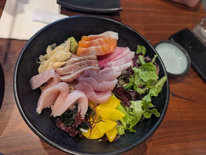 Hakashi Japanese Sushi Bar & Grill Picture 5