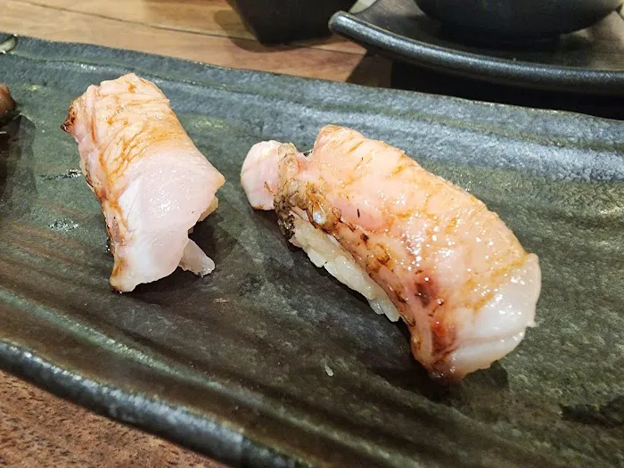 Hakashi Japanese Sushi Bar & Grill Picture 4
