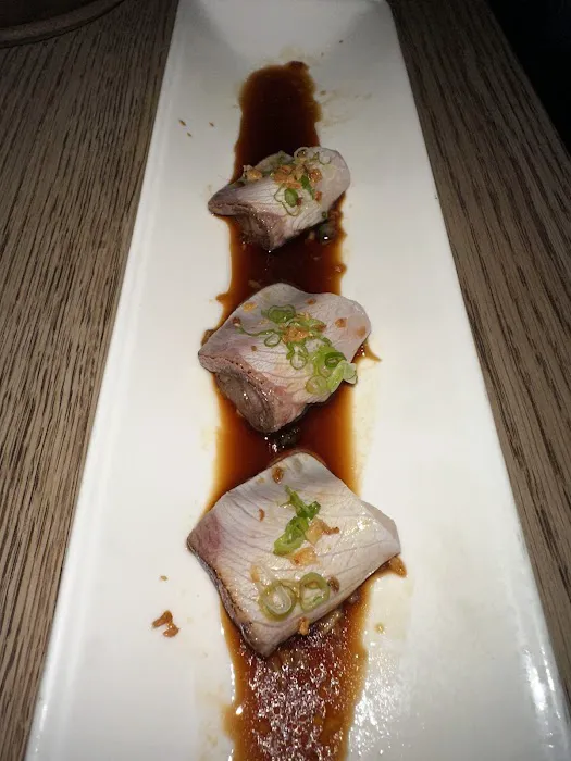 Saru Sushi Bar Picture 1