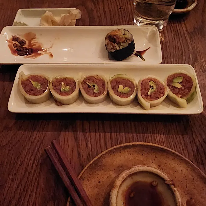 Saru Sushi Bar Picture 9
