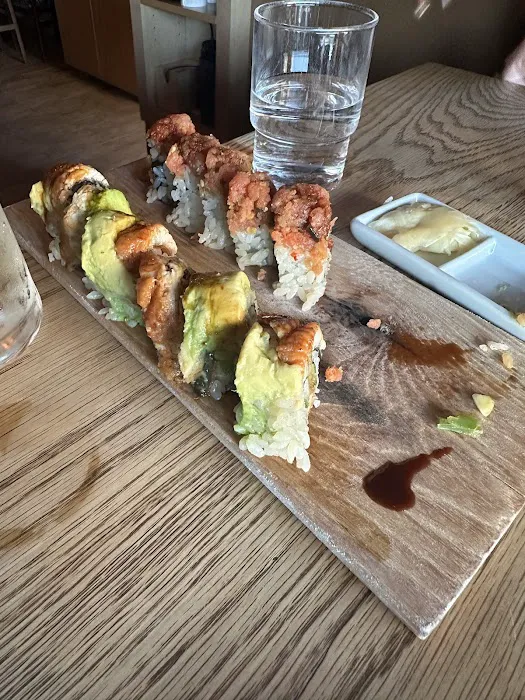 Saru Sushi Bar Picture 4