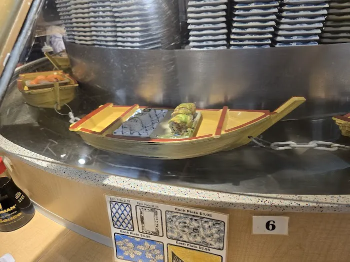 Floating Sushi Boat Picture 5
