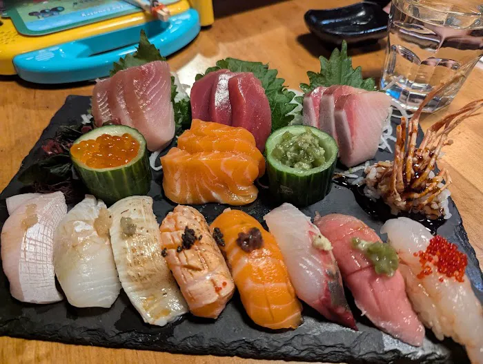 Ginza Sushi & Sake Picture 9