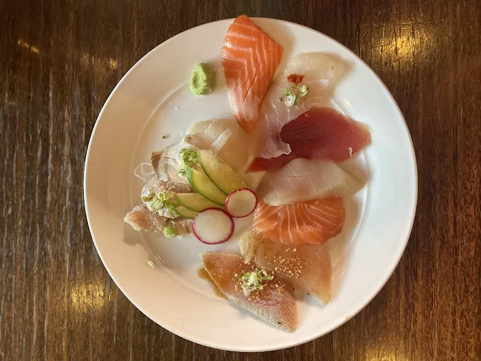 Sushi Bistro Picture 8