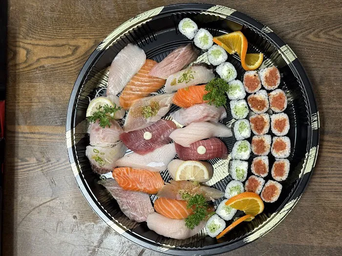 Sushi Bistro Picture 3