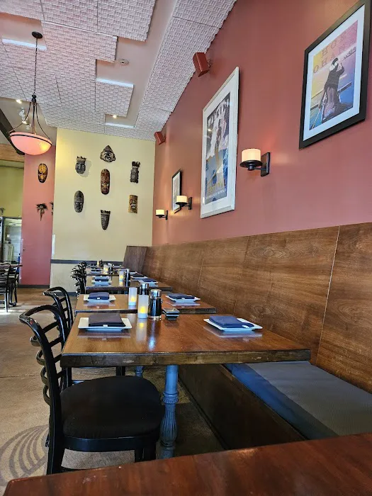 Moki's Sushi & Pacific Grill Picture 6