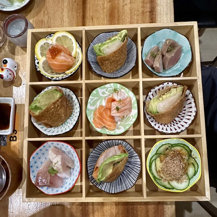 Au Sushi Picture 10