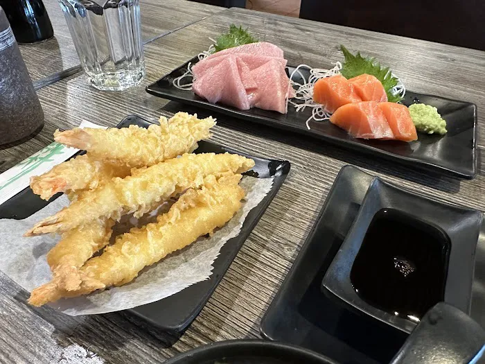 Amami Sushi Bistro Picture 7