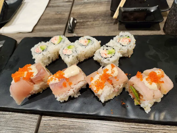 Amami Sushi Bistro Picture 3
