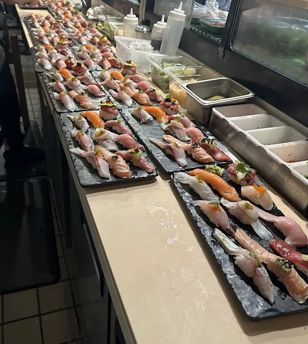 Amami Sushi Bistro Geary Picture 9