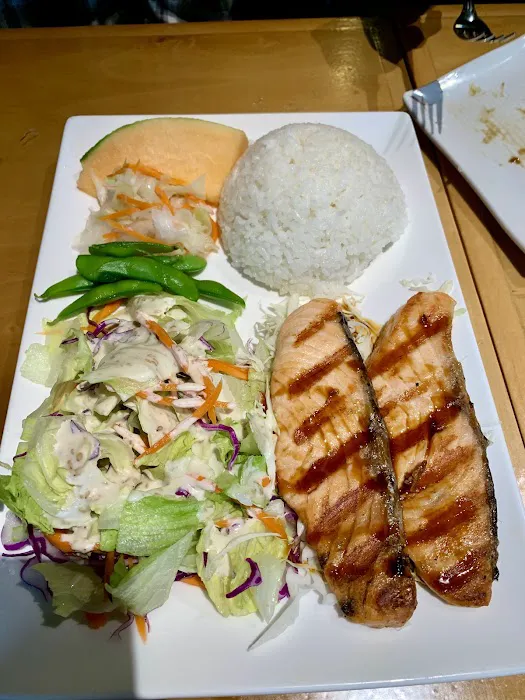 Tomo Sushi & Teriyaki Picture 4