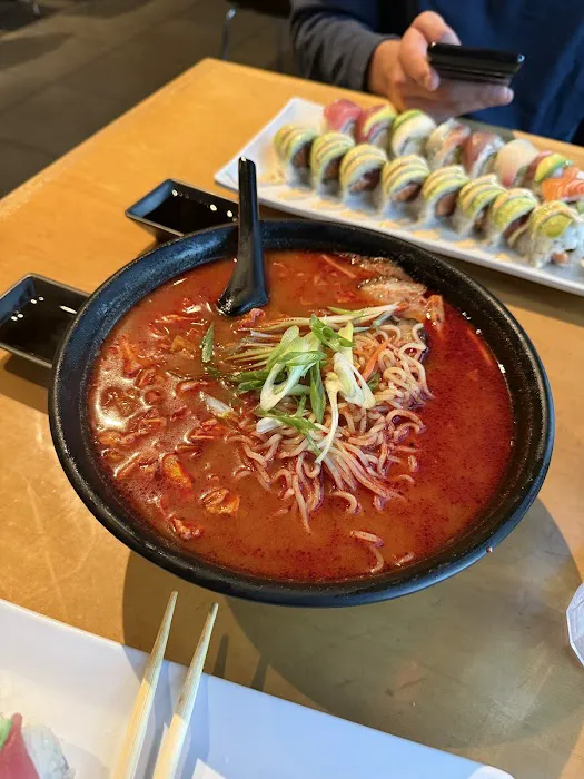Tomo Sushi & Teriyaki Picture 9