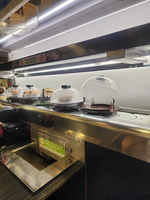 Kura Revolving Sushi Bar Picture 3