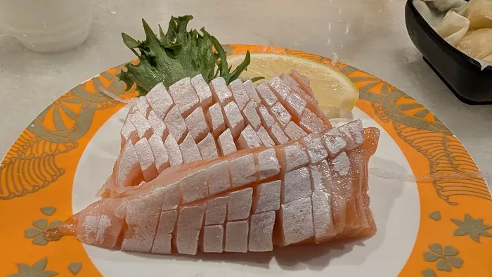 Izumi Revolving Sushi Picture 1