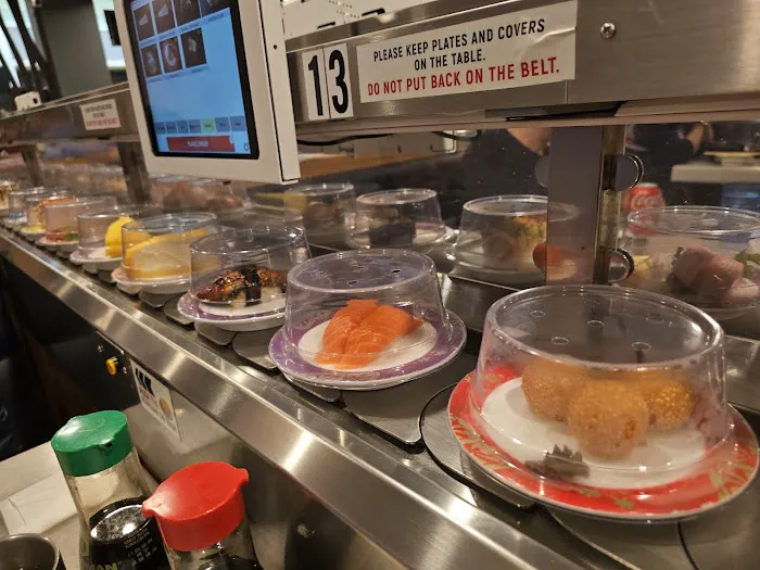 Izumi Revolving Sushi Picture 4