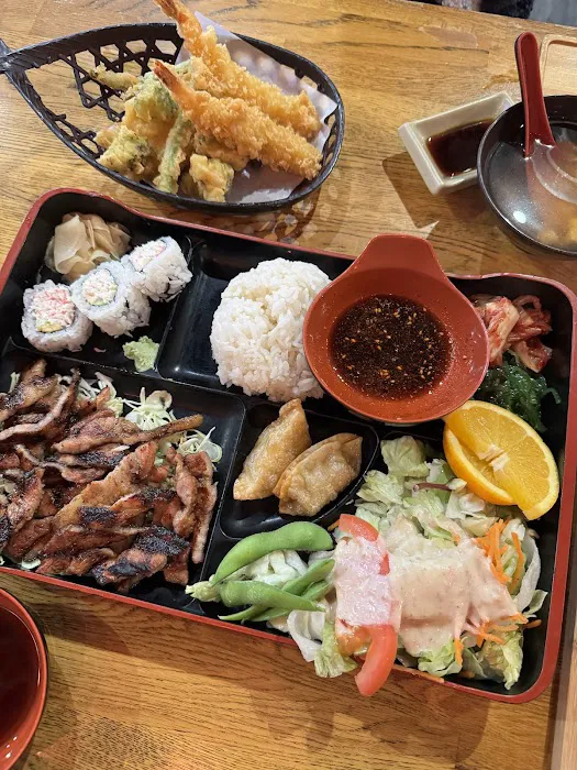Yoshi Ramen & Sushi Picture 7