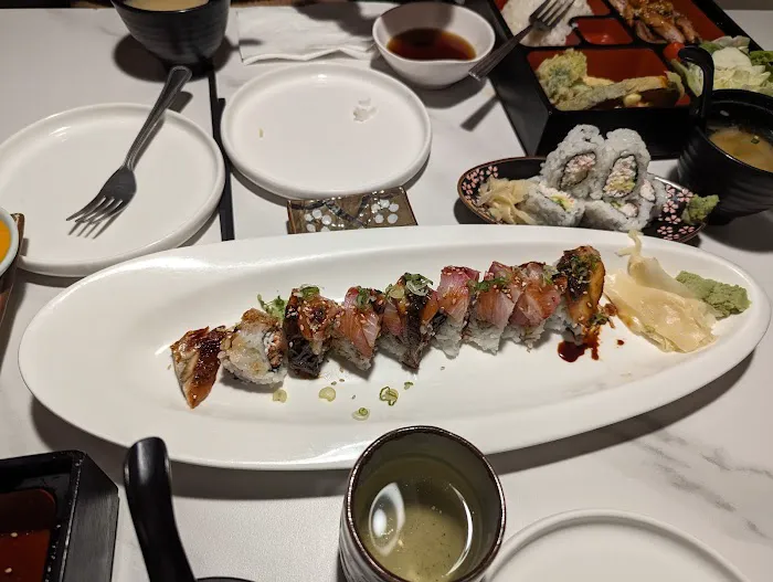 Tokyo Sushi & Bar Picture 1
