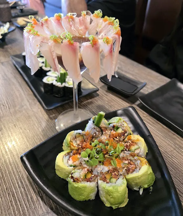 Amami Sushi Bistro Picture 8