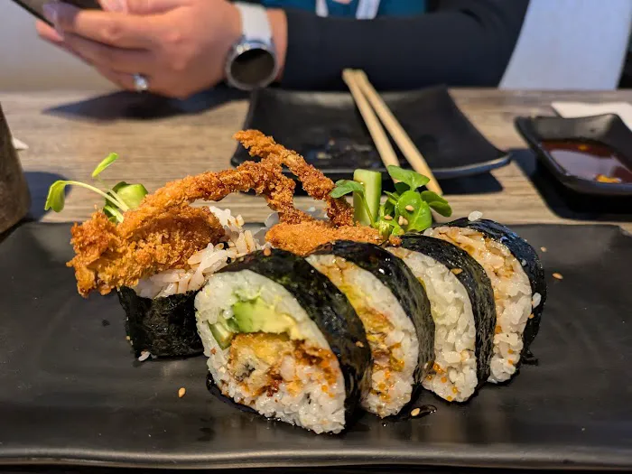 Amami Sushi Bistro Picture 5