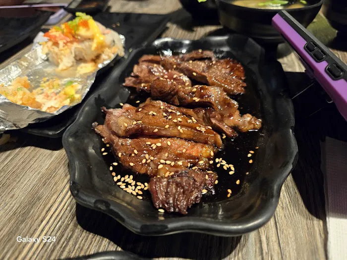 Amami Sushi Bistro Picture 6