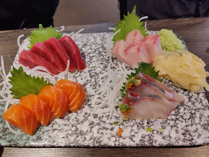 Amami Sushi Picture 10