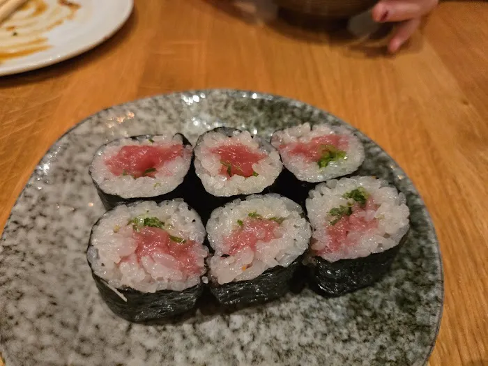 Sushi Maruyama Picture 9