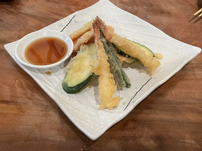 Ultra Sushi Picture 9