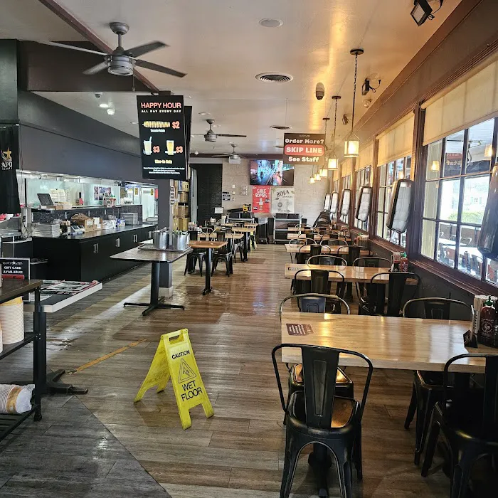 Ramen Hub & Sushi - Long Beach Picture 1