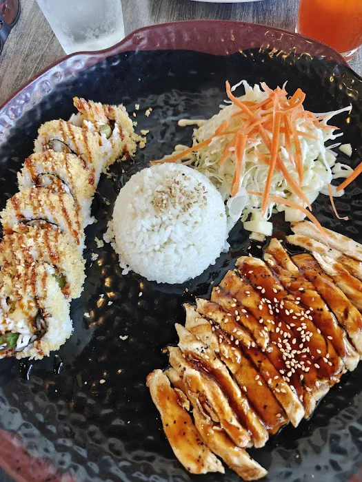 Kome Sushi and Fusion Restaurant Picture 6