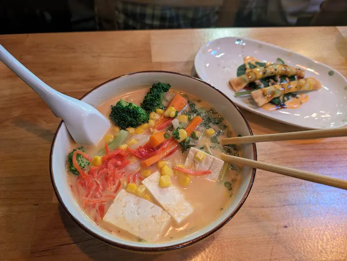 Tama Sushi Picture 4