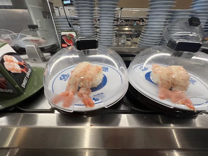 Kura Revolving Sushi Bar Picture 4