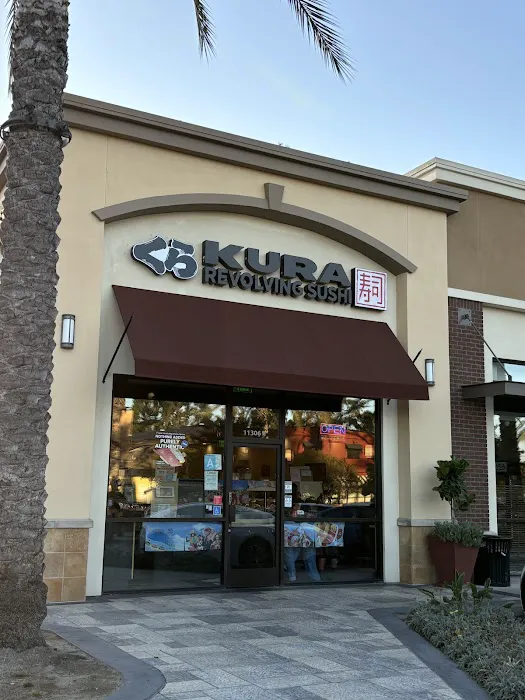 Kura Revolving Sushi Bar Picture 8