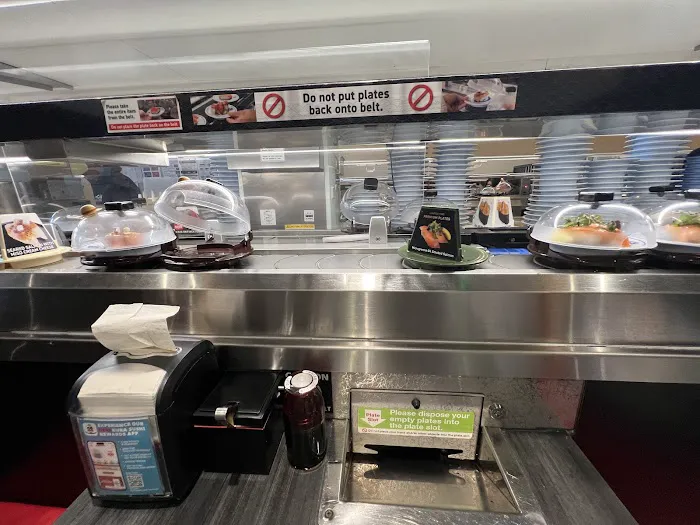 Kura Revolving Sushi Bar Picture 5