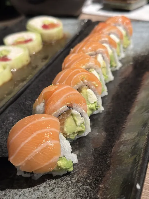 Japanese Castle Sushi & Roll Picture 2