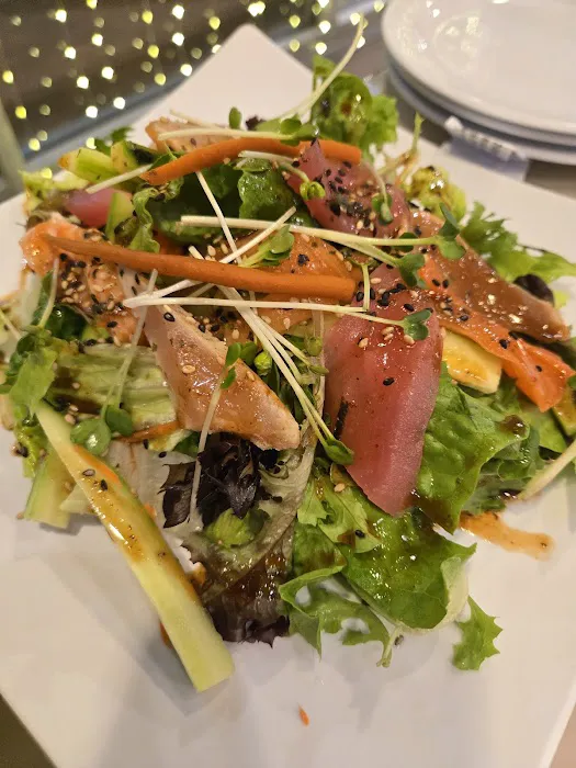 Fuji Revolving Sushi Bar Picture 7