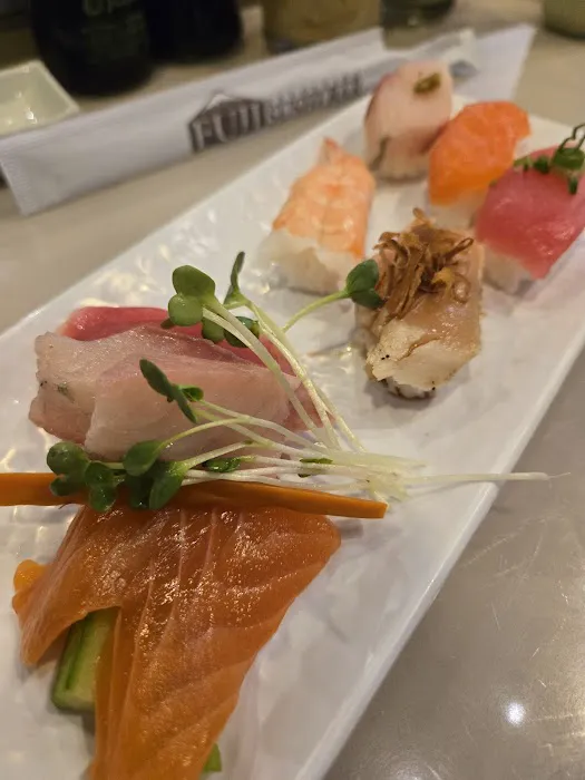 Fuji Revolving Sushi Bar Picture 5