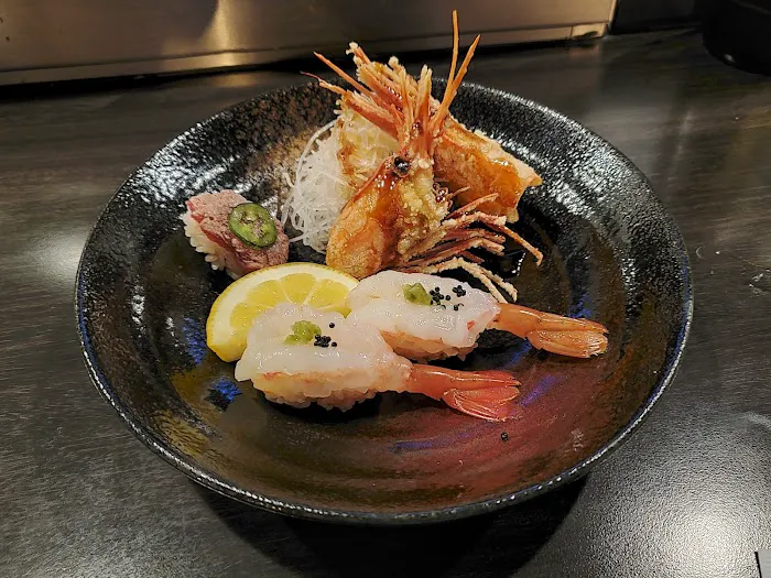 Niya Sushi Picture 2