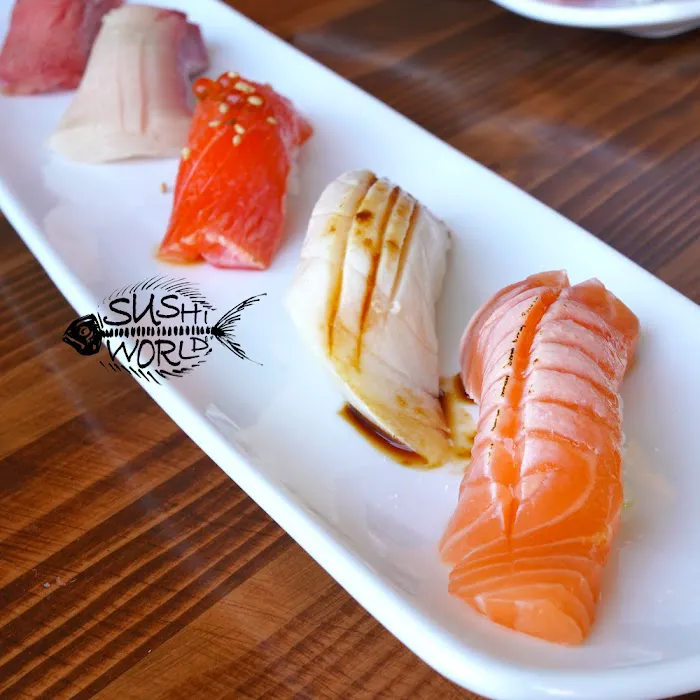 Sushi World Picture 10