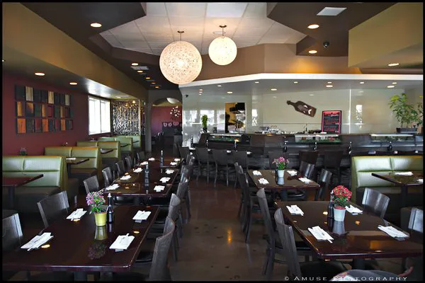 Fish In A Bottle Sushi & Grill Picture 3