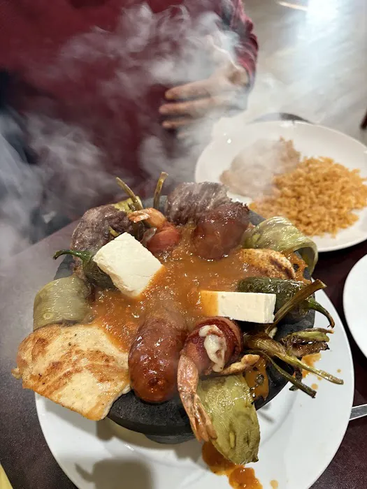 Mariscos y Sushi Los Tomateros Picture 2