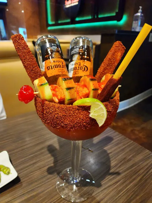 El Sushi Loco Sushi & Mariscos Downey Picture 1