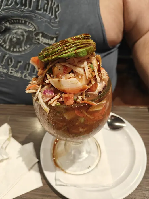 El Sushi Loco Sushi & Mariscos Downey Picture 3