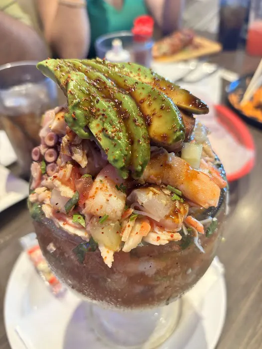 El Sushi Loco Sushi & Mariscos Downey Picture 5