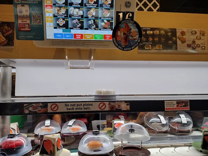 Kura Revolving Sushi Bar Picture 8