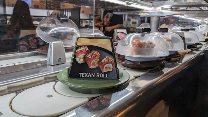 Kura Revolving Sushi Bar Picture 6