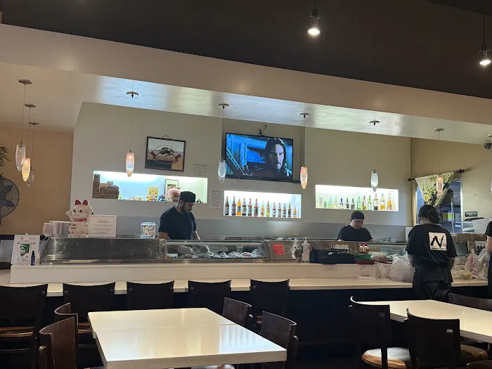 Niko Niko Sushi Picture 3