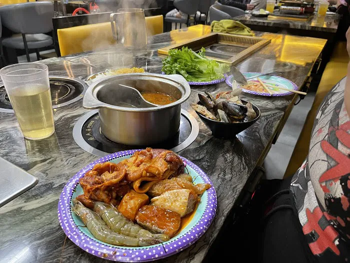 98 Shabu+Grill Seafood buffet Picture 7
