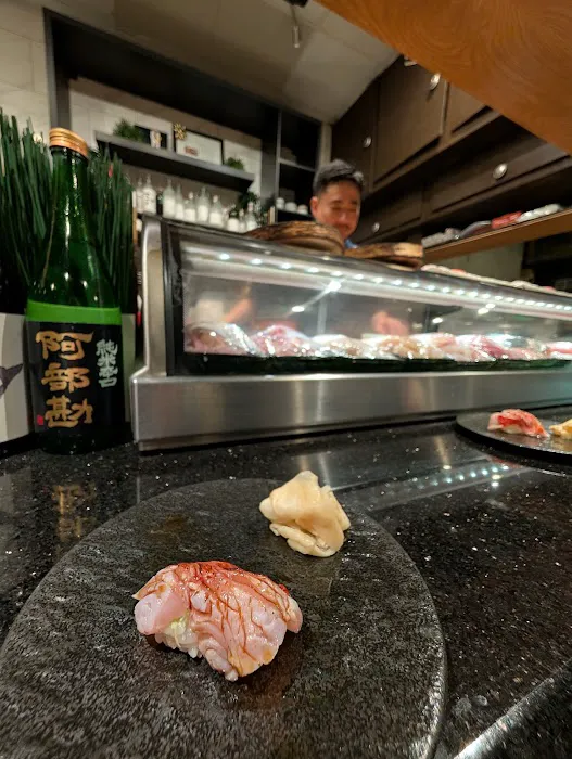 Taira Sushi&Sake Picture 4